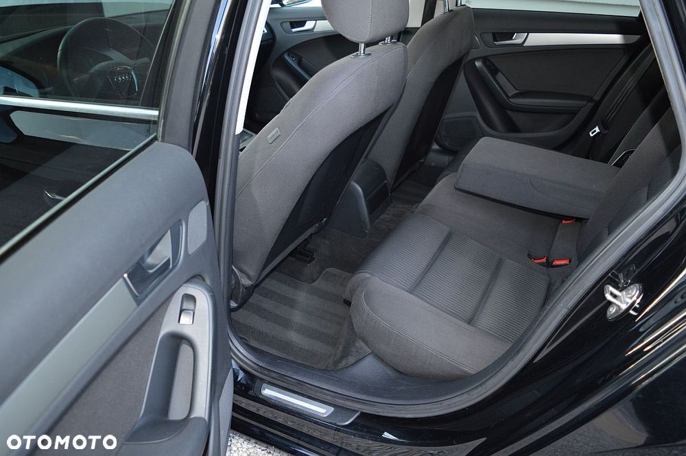 Audi A4 Avant 2.0 TDI DPF multitronic Attraction - 20