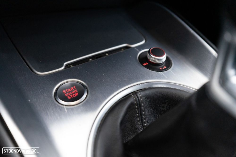 Audi TT Coupé 2.0 TDI S-line - 35