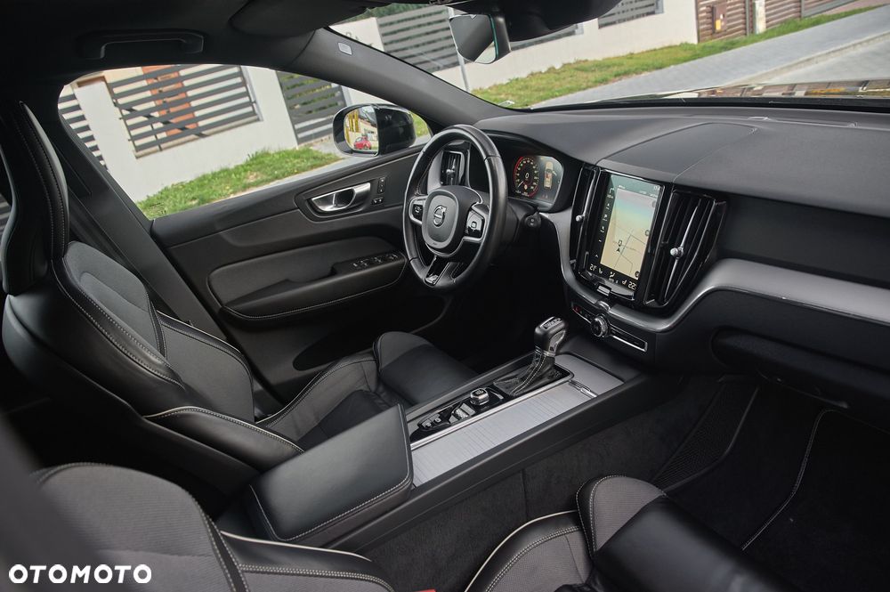 Volvo XC 60 D4 Geartronic RDesign - 31