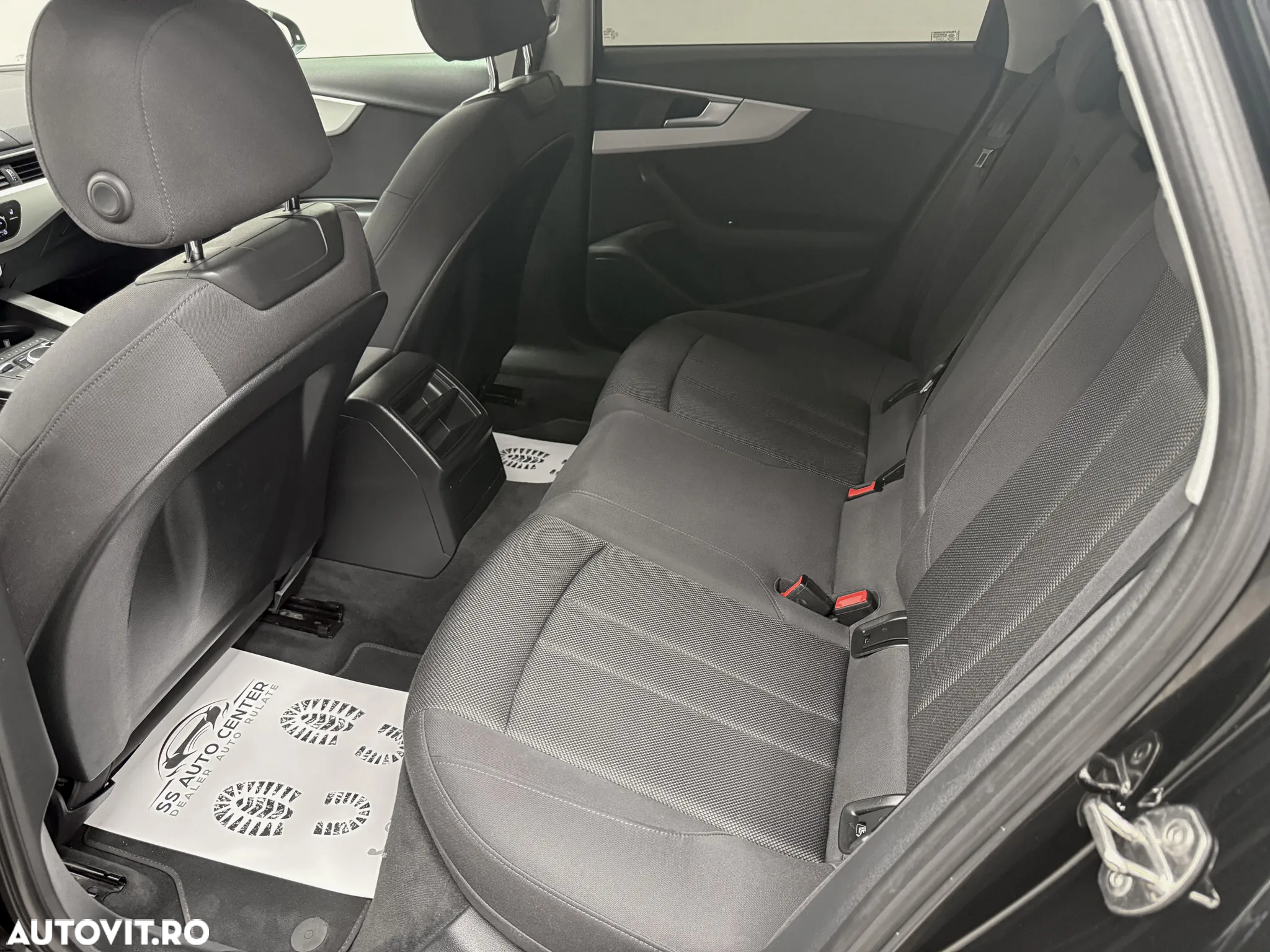 Audi A4 Avant 2.0 TDI S tronic - 16