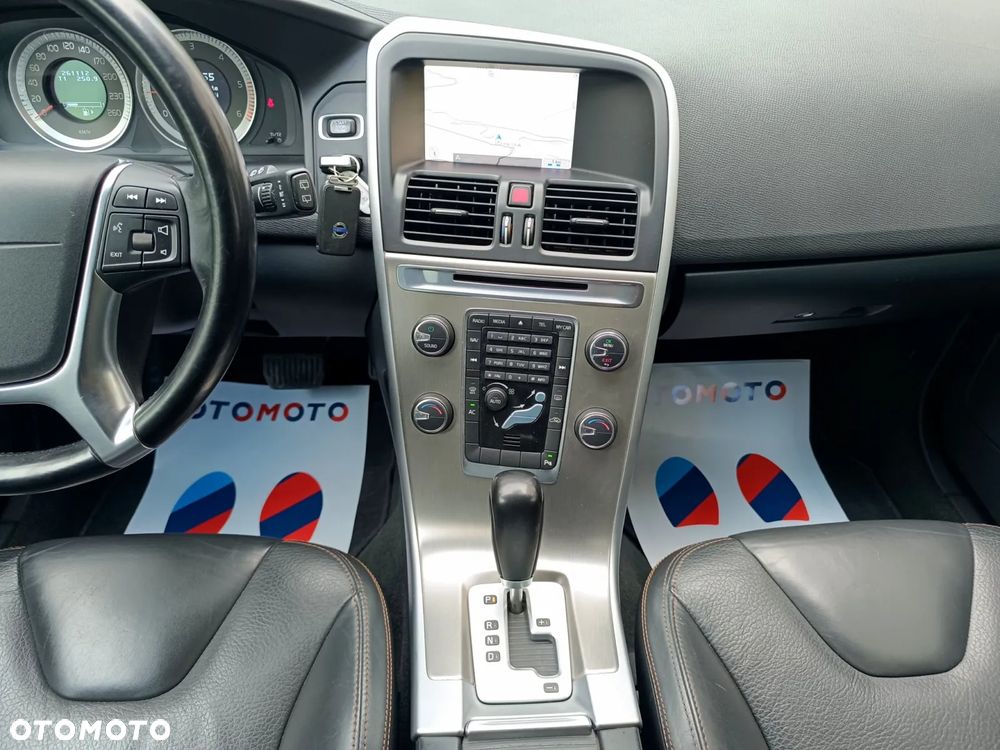 Volvo XC 60 D4 Geartronic Momentum - 31