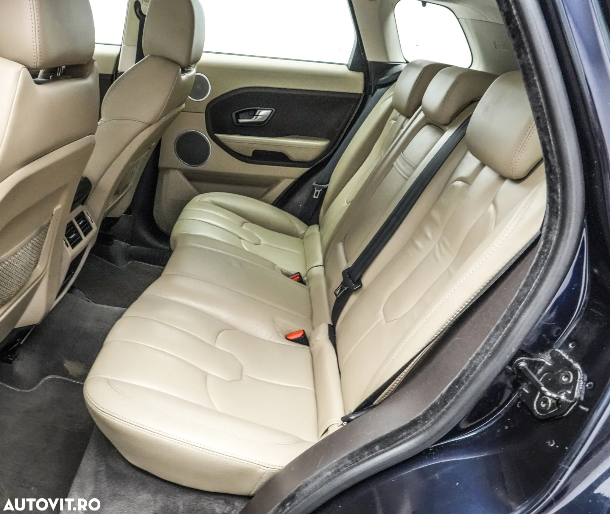 Land Rover Range Rover Evoque - 15