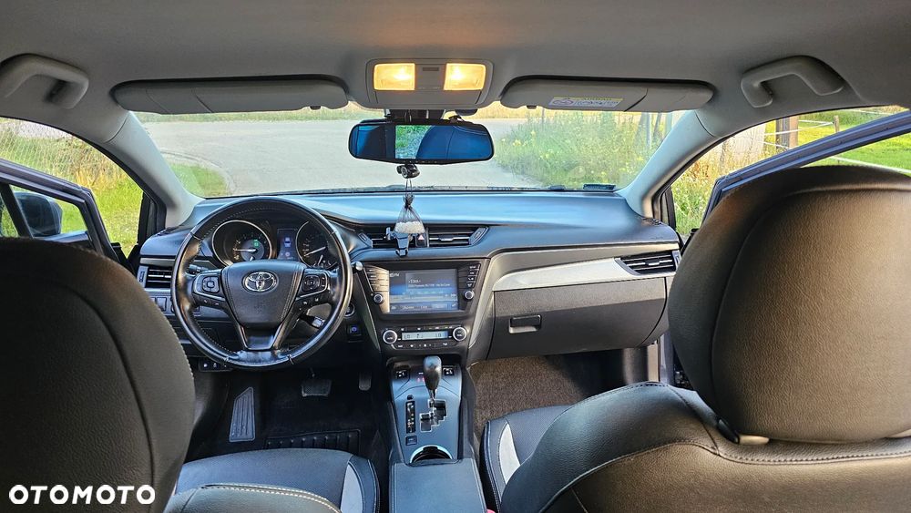 Toyota Avensis 1.8 Premium MS - 7