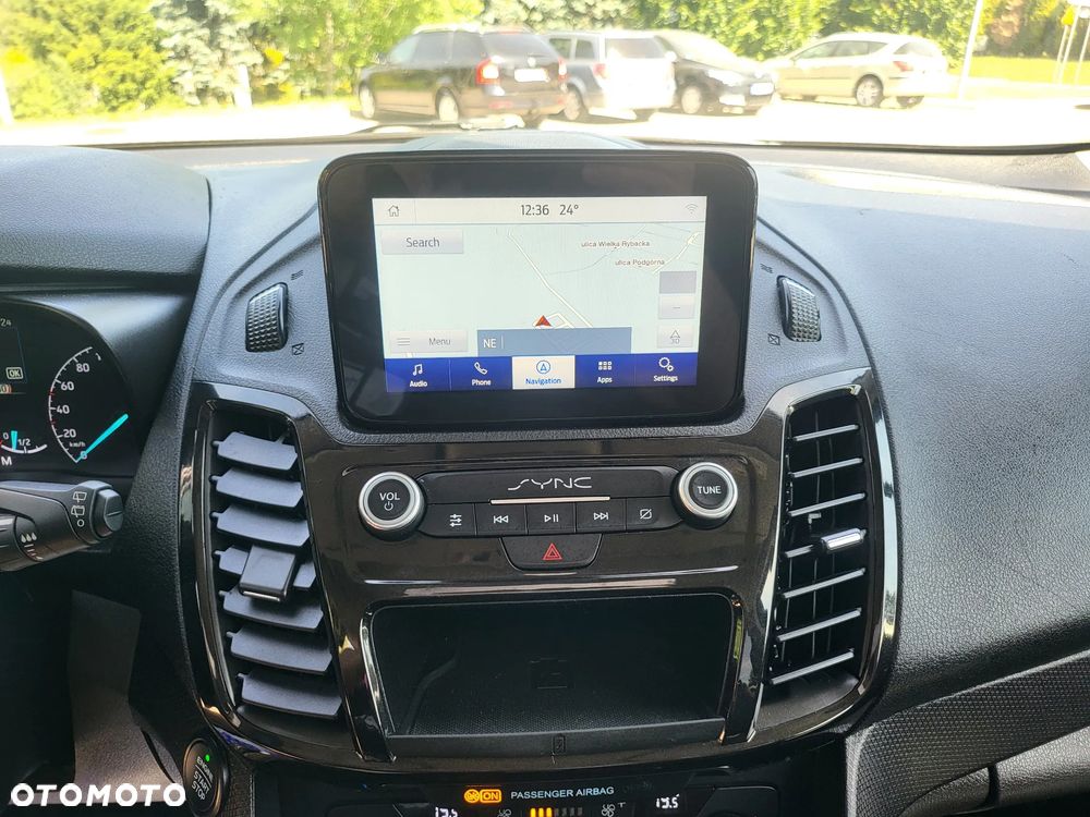 Ford Tourneo Connect Grand - 32