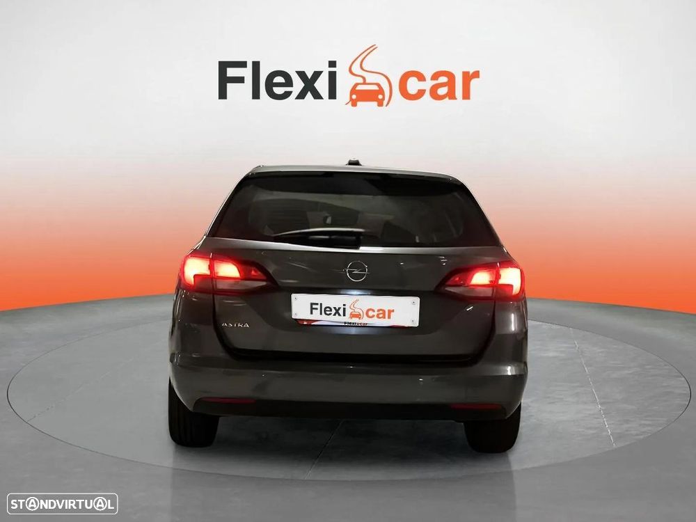 Opel Astra Sports Tourer - 8