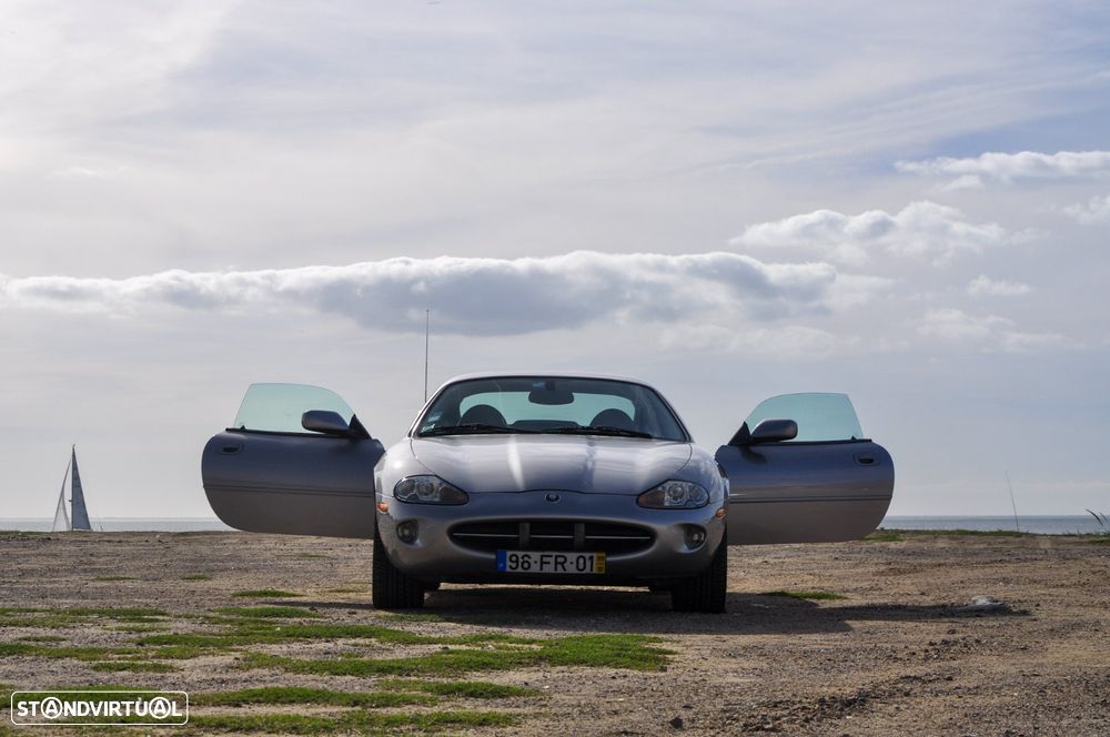 Jaguar XK XK8 4.0 Coupé Pele - 9