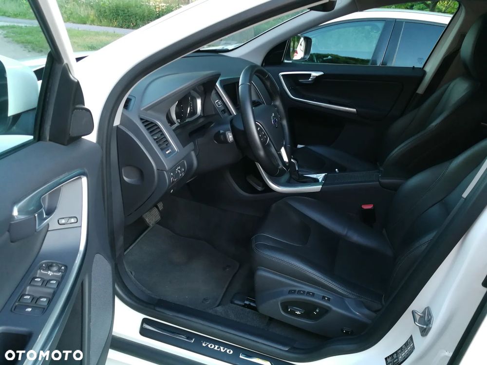 Volvo XC 60 D3 Drive-E Summum - 11