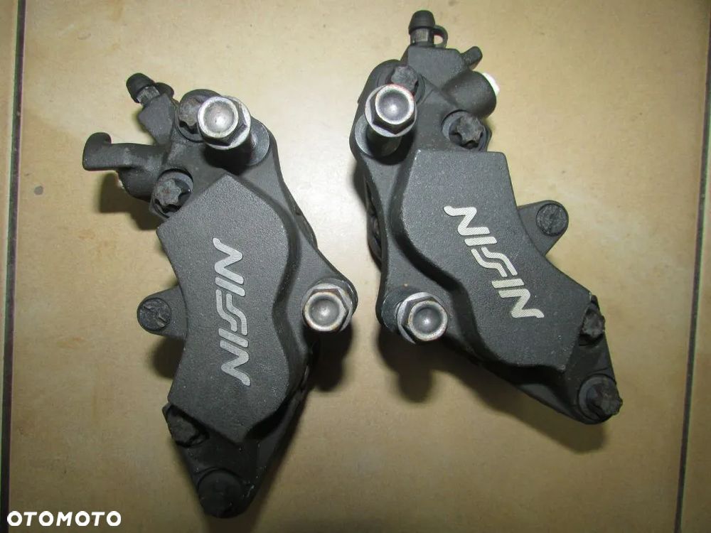 Honda Hornet CB900 SC48 02-07 zaciski hamulcowe przód - 1