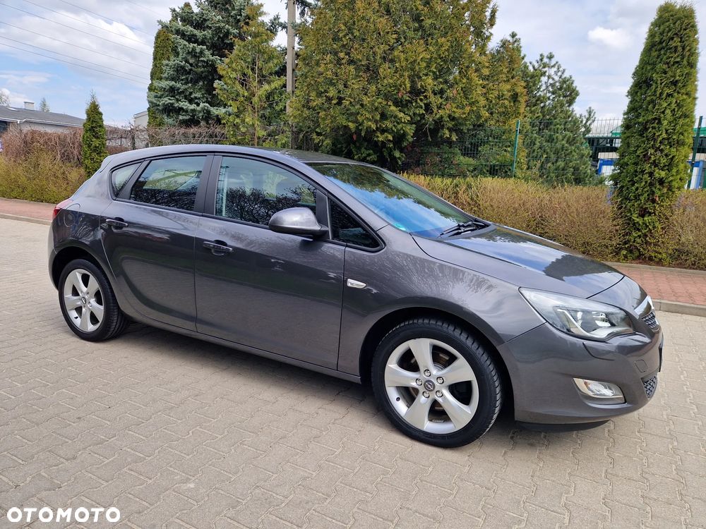 Opel Astra - 14