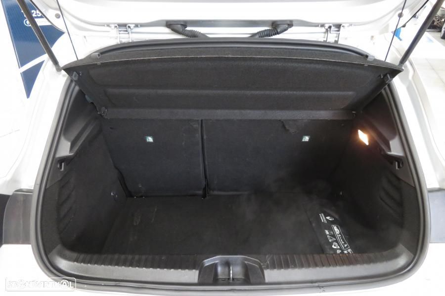 Renault Clio 1.0 TCe RS Line - 23