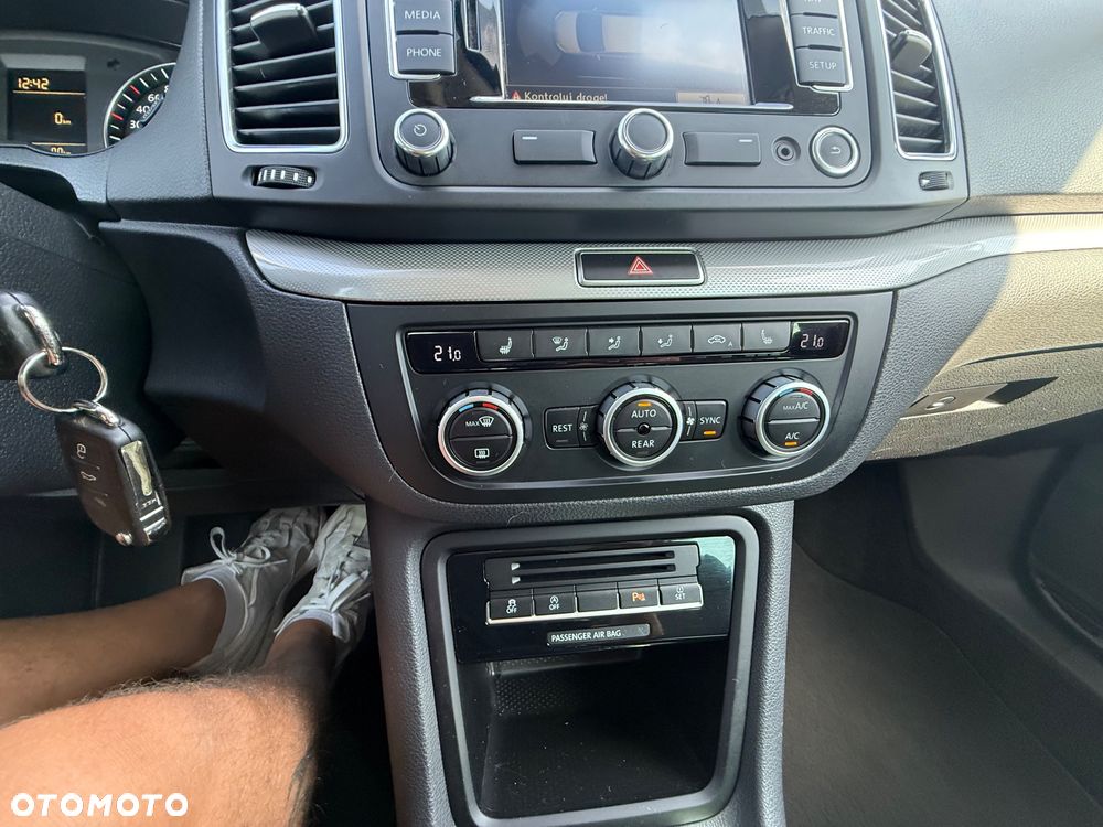 Volkswagen Sharan 2.0 TDI Comfortline - 27