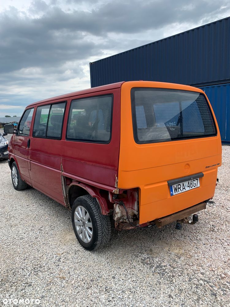 Volkswagen Multivan - 10