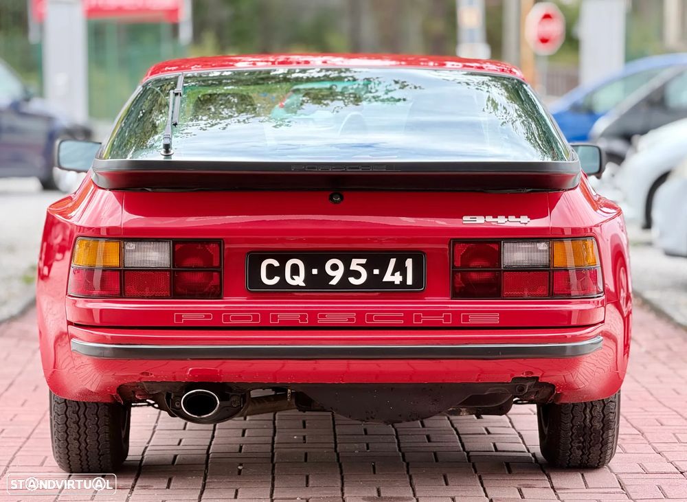 Porsche 944 - 14