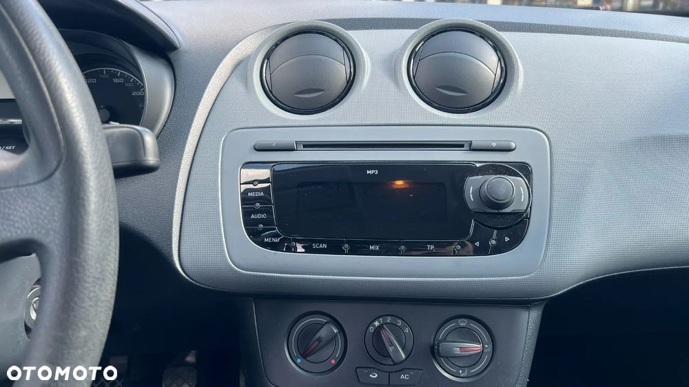 Seat Ibiza 1.4 16V Reference - 15