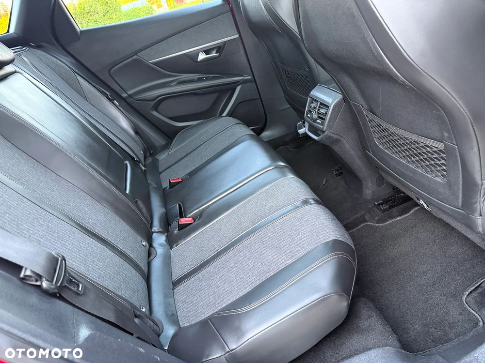 Peugeot 3008 - 11