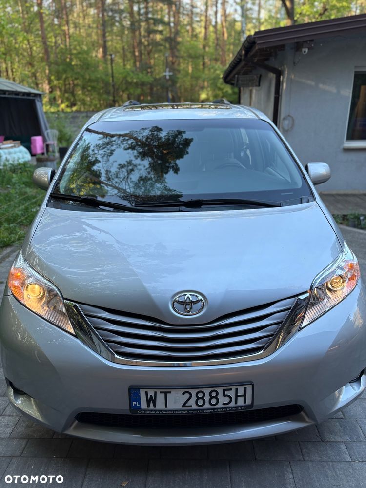 Toyota Sienna 3.5 V6 SE - 39