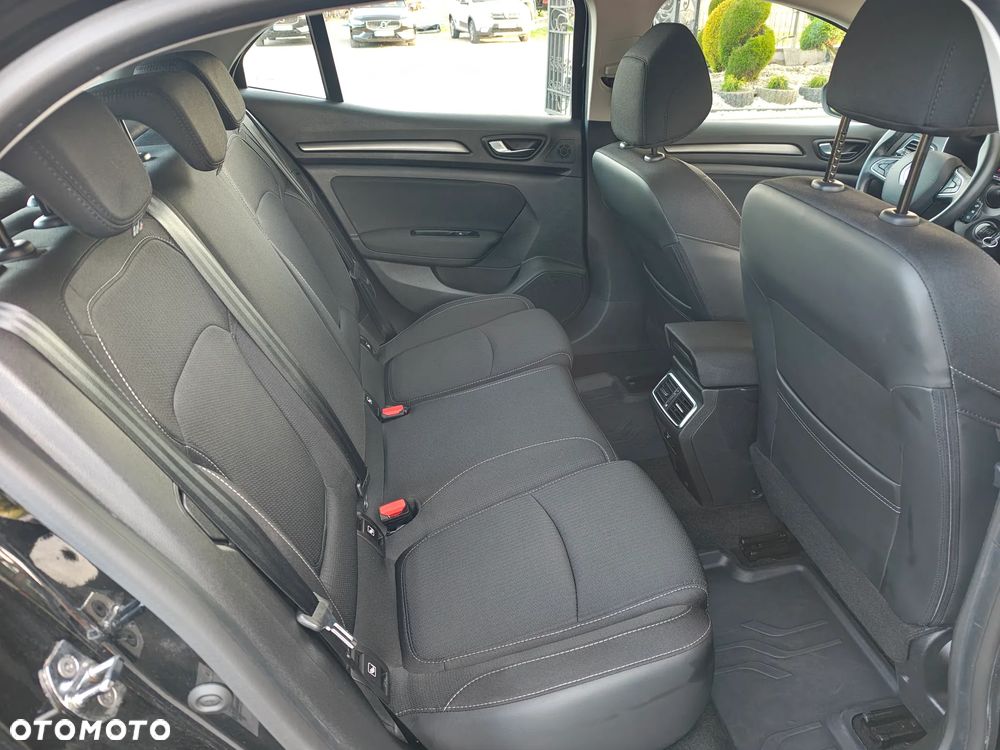 Renault Megane 1.5 Blue dCi Zen - 15