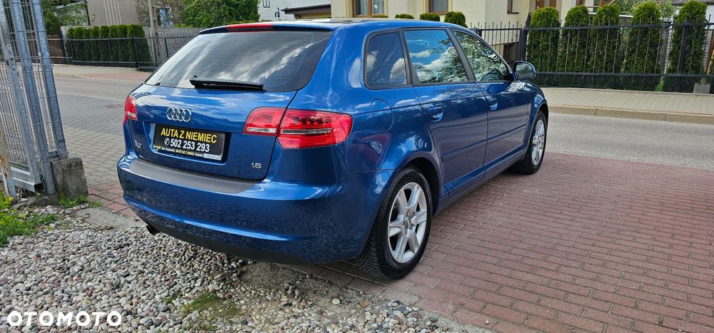 Audi A3 Sportback 1.6 Attraction - 4