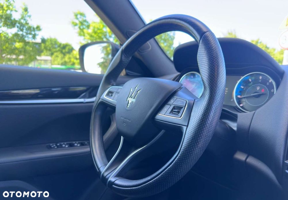 Maserati Levante - 24