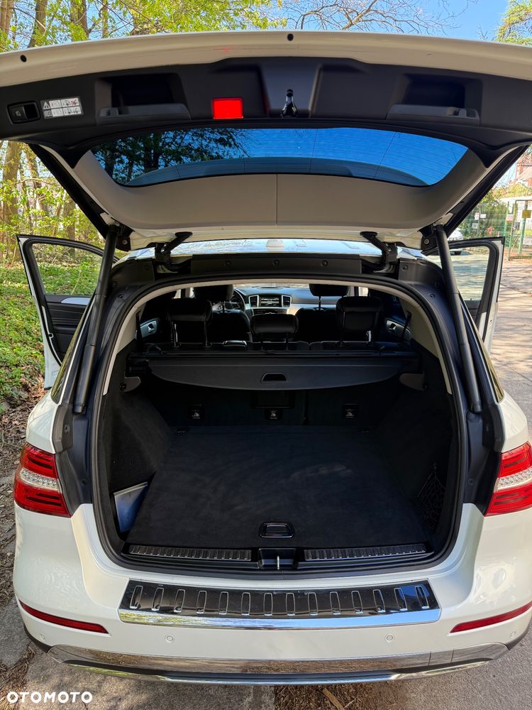 Mercedes-Benz ML 350 BlueTEC 4MATIC 7G-TRONIC - 27
