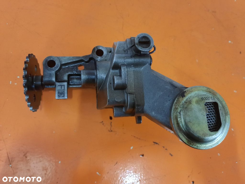 RENAULT MEGANE SCENIC II 1.9DCI MT 03-06 POMPA OLEJU 8200400640 F9Q - 2