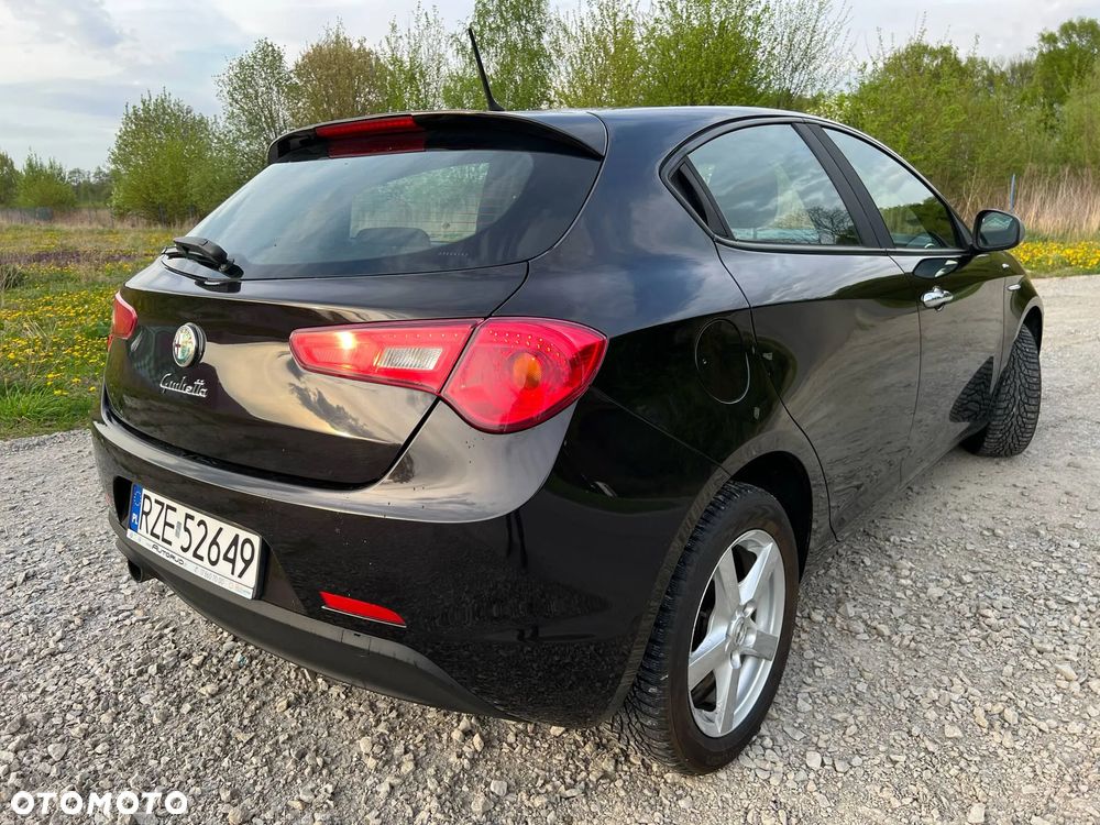 Alfa Romeo Giulietta 1.6 JTDM Veloce - 23