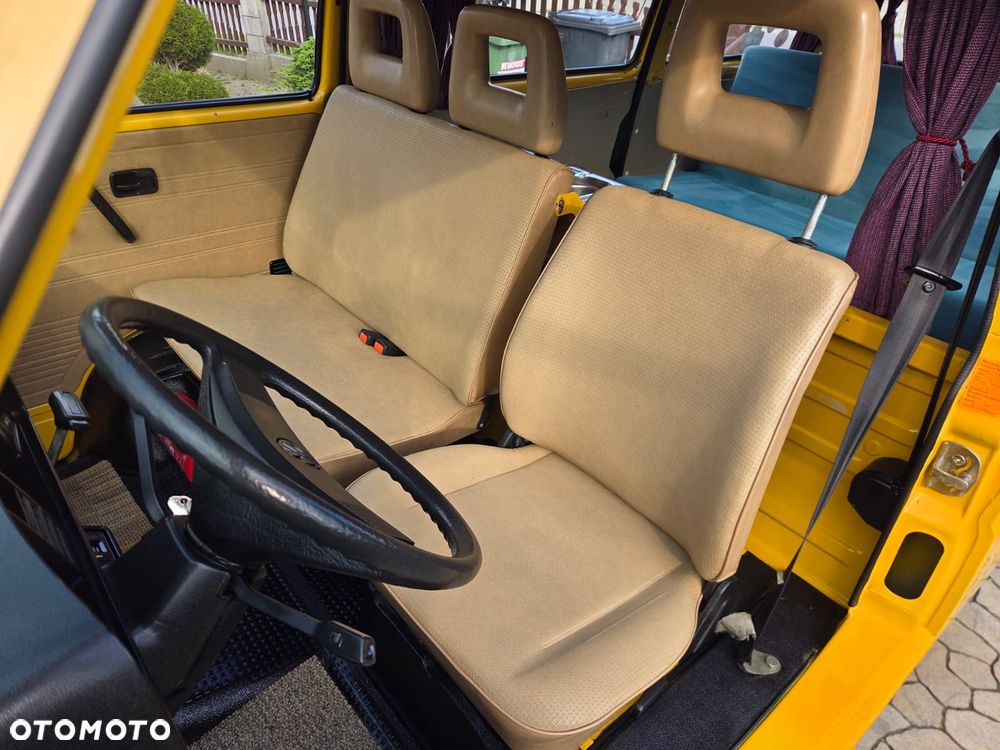 Volkswagen Transporter - 8