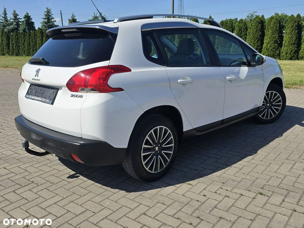 Peugeot 2008 - 11