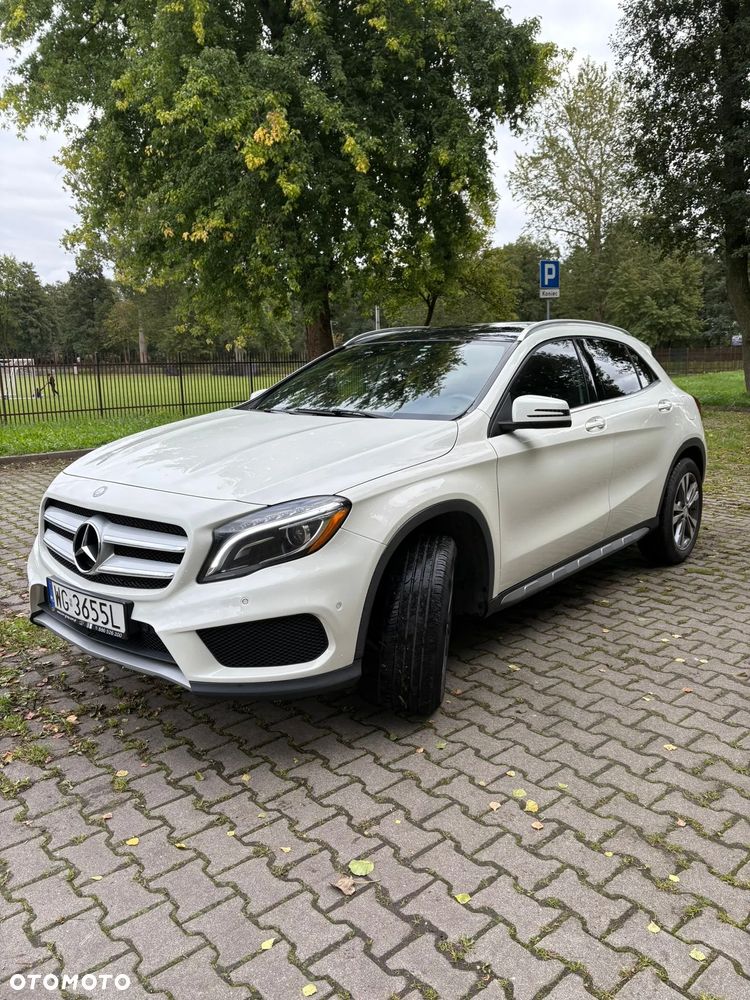 Mercedes-Benz GLA 250 4-Matic AMG Line - 13