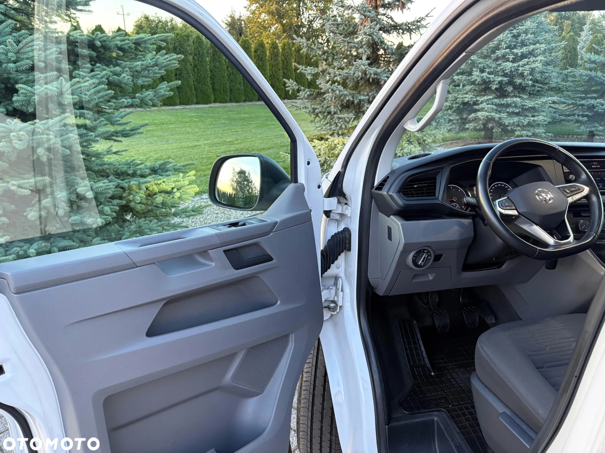 Volkswagen Transporter - 12