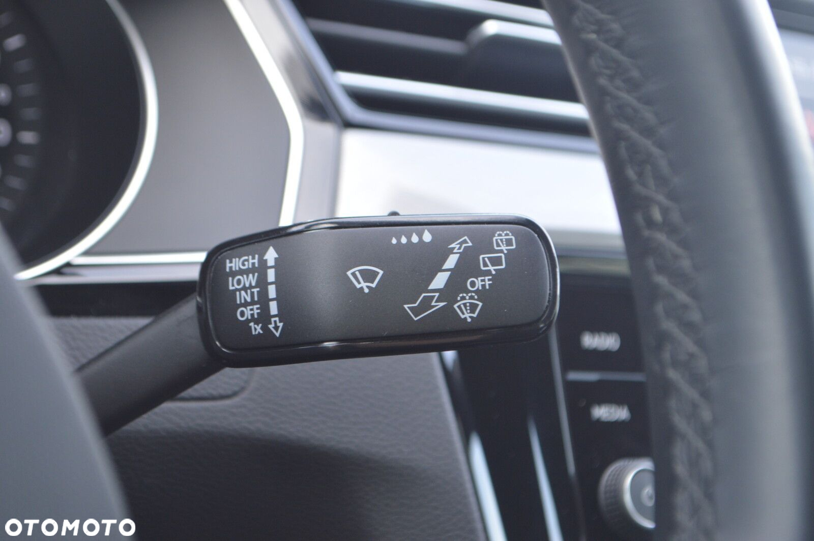 Volkswagen Passat 2.0 TSI Business DSG - 15