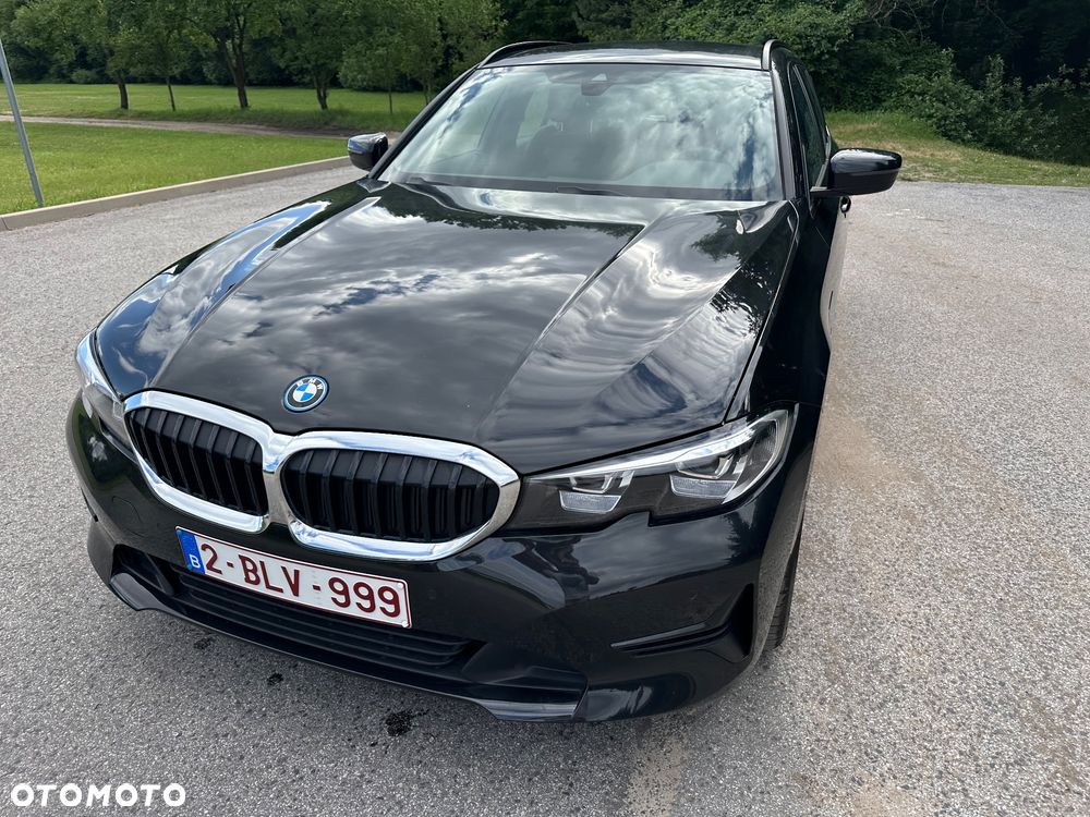 BMW Seria 3 320e PHEV sport - 1
