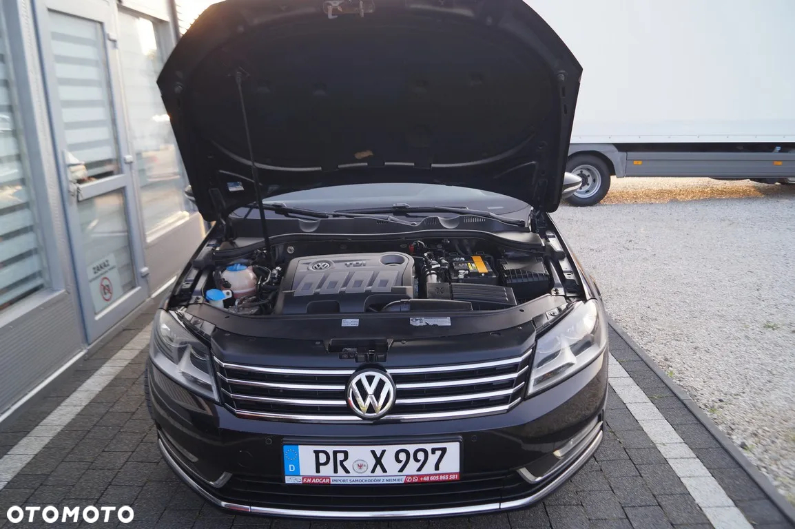 Volkswagen Passat Variant 2.0 TDI Highline - 30