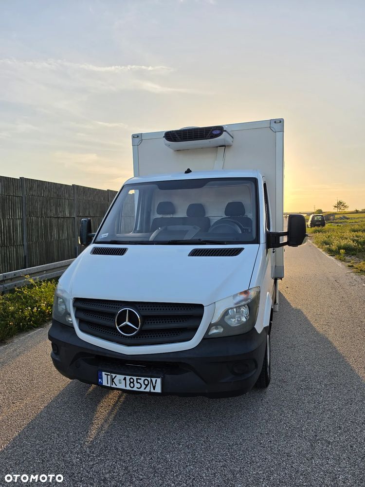 Mercedes-Benz Sprinter - 2
