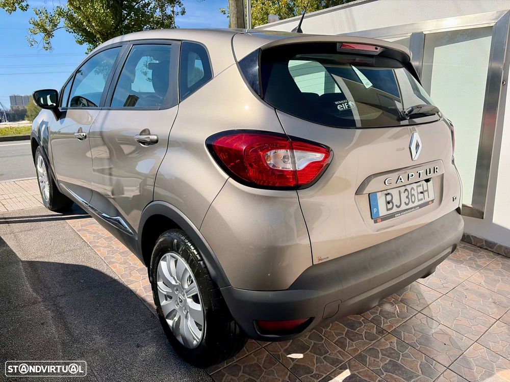 Renault Captur 0.9 TCE Exclusive - 2