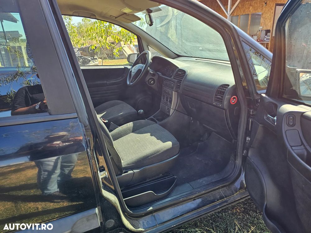 Opel Zafira 1.8 Njoy - 10
