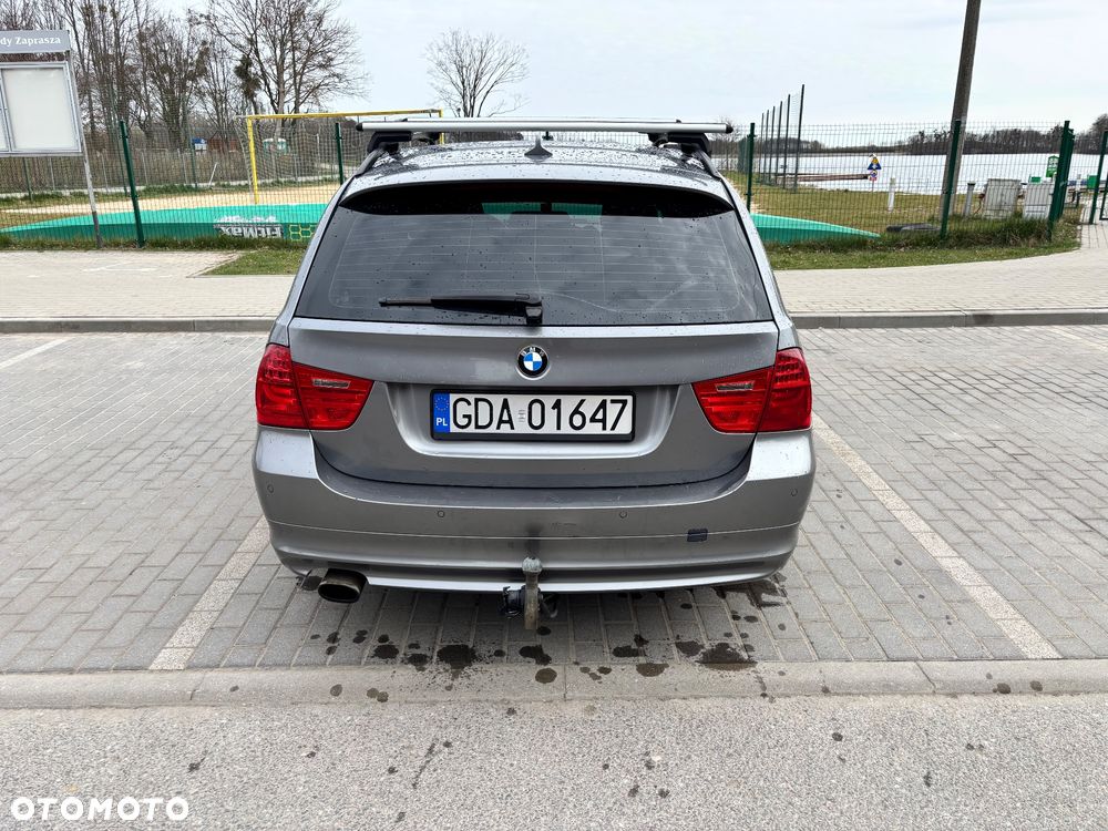 BMW Seria 3 318d - 6