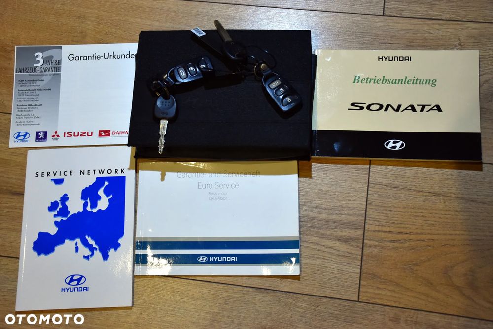 Hyundai Sonata - 30