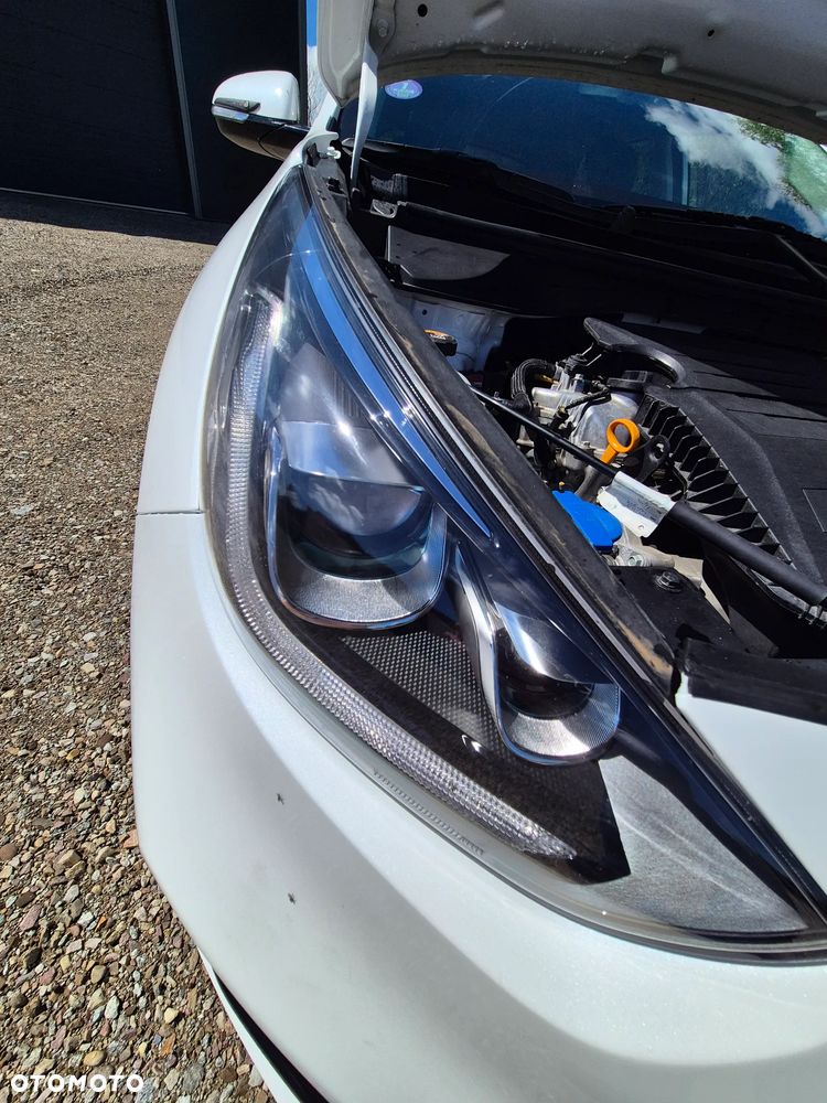 Kia Niro 1.6 GDI 2WD Vision - 29