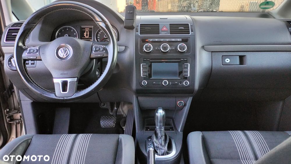 Volkswagen Touran 1.4 TSI DSG MATCH - 13