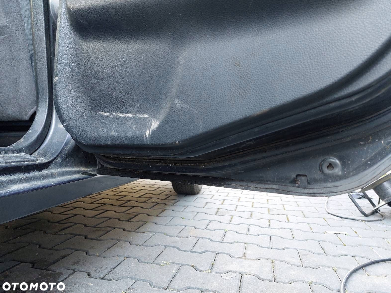 DRZWI KOMPLETNE PRAWY TYŁ MITSUBISHI LANCER VII A02A SEDAN - 4