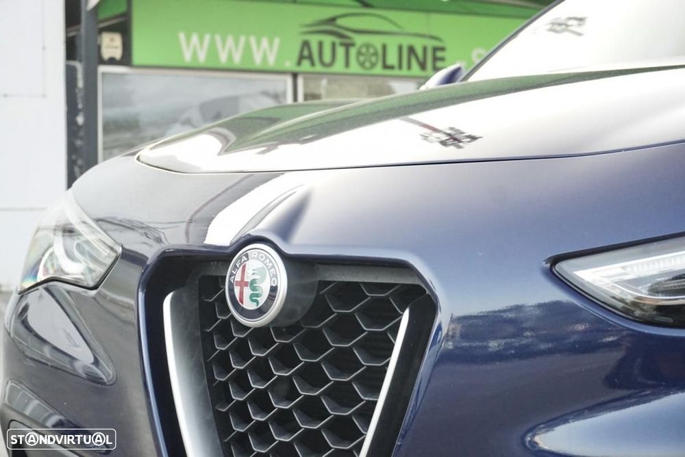 Alfa Romeo Stelvio 2.0 T Veloce TI Q4 AT8 - 13