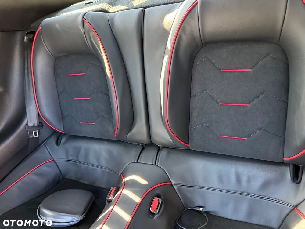 Ford Mustang 5.0 V8 GT - 6