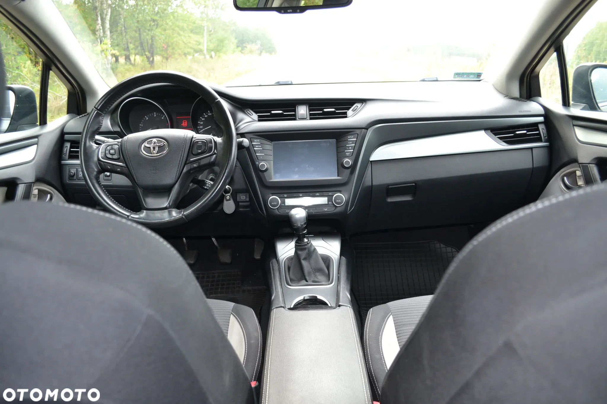 Toyota Avensis 2.0 D-4D Active Business - 19