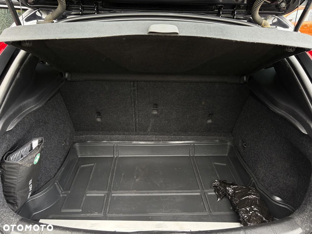 Volvo V40 Cross Country D3 Geartronic Plus - 34