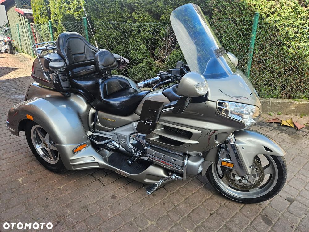 Honda GL - 32