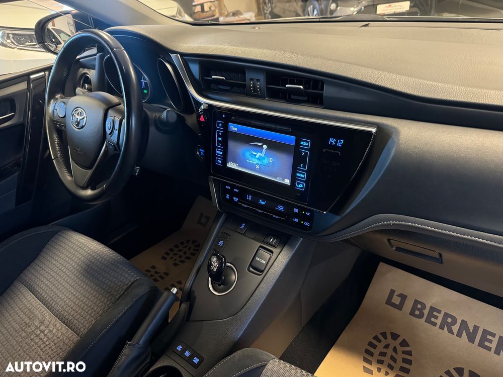 Toyota Auris 1.8 VVT-i Hybrid Automatik Touring Sports Team Deutschland - 25