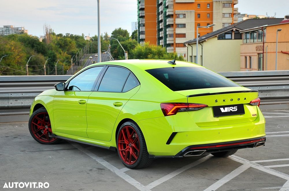 Skoda Octavia 2.0 TSI DSG RS - 8