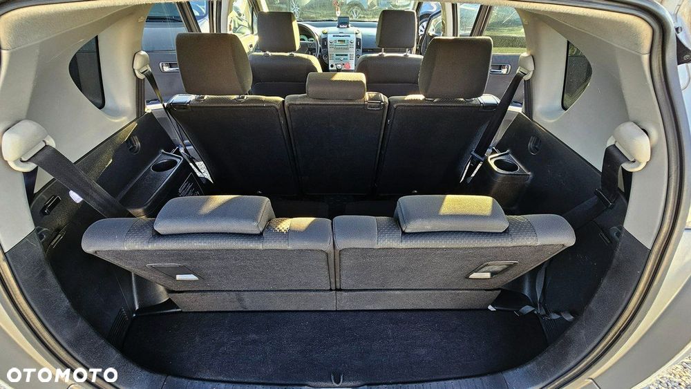 Toyota Corolla Verso - 33