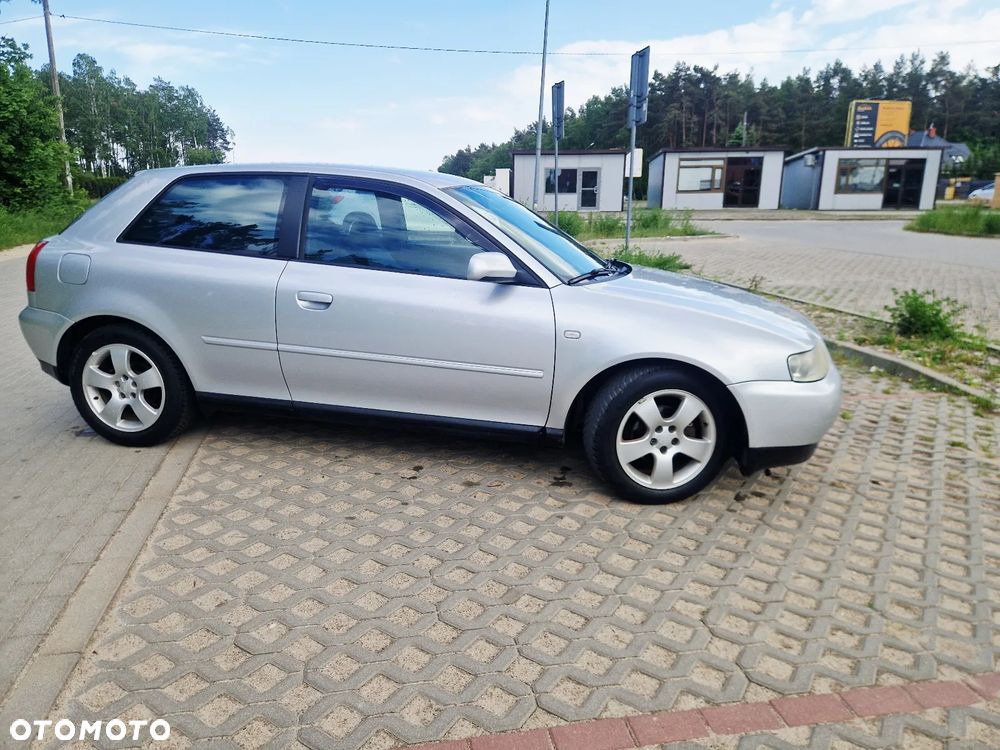 Audi A3 3-drzwiowe 1.6 S Line Sportpaket plus - 11